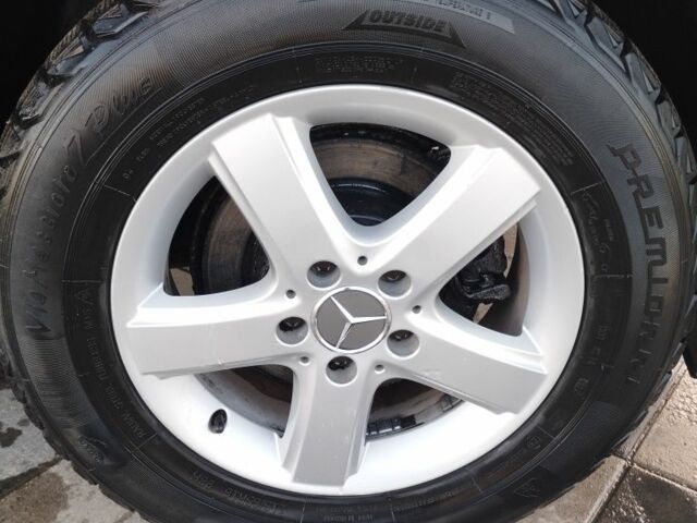 Синій Мерседес Віто, об'ємом двигуна 2.1 л та пробігом 285 тис. км за 6500 $, фото 5 на Automoto.ua