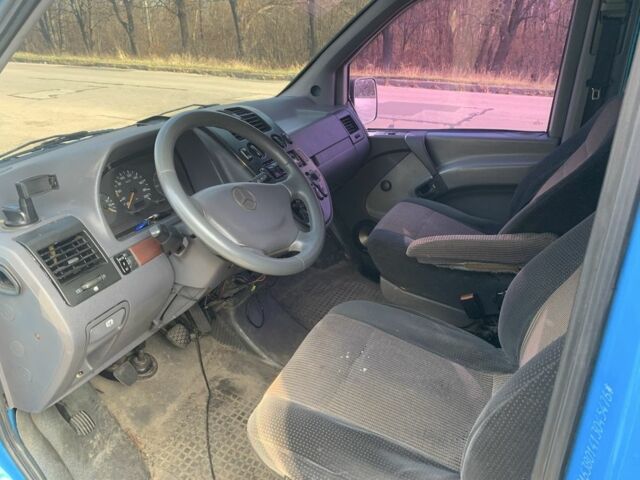 Синій Мерседес Віто, об'ємом двигуна 2 л та пробігом 270 тис. км за 2350 $, фото 9 на Automoto.ua