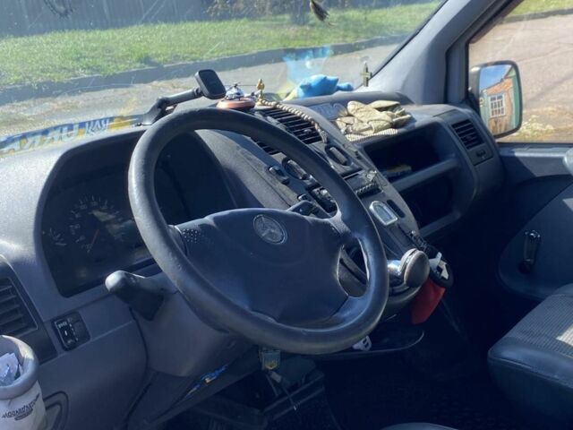 Синій Мерседес Віто, об'ємом двигуна 2.3 л та пробігом 380 тис. км за 3700 $, фото 3 на Automoto.ua