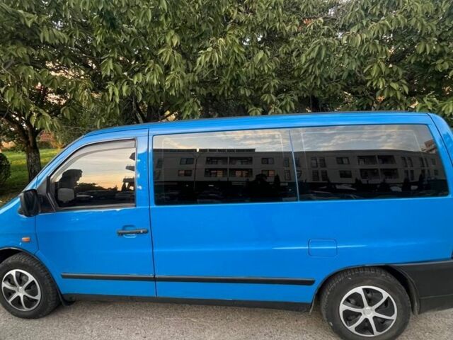 Синий Мерседес Вито, объемом двигателя 2.2 л и пробегом 270 тыс. км за 4000 $, фото 4 на Automoto.ua