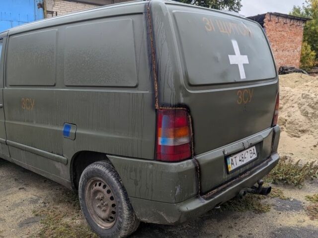 Мерседес Вито 1999 в Луцке на Automoto.ua Синий Мерседес Вито, объемом двигателя 2.1 л и пробегом 300 тыс. км за 1800 $, фото 5 на Automoto.ua