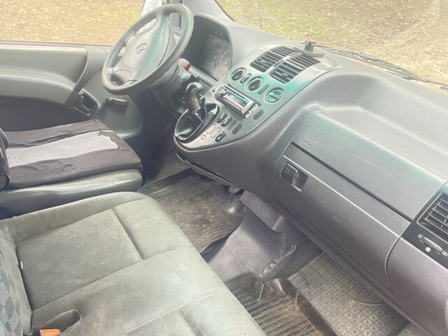 Синий Мерседес Вито, объемом двигателя 2 л и пробегом 500 тыс. км за 1700 $, фото 4 на Automoto.ua