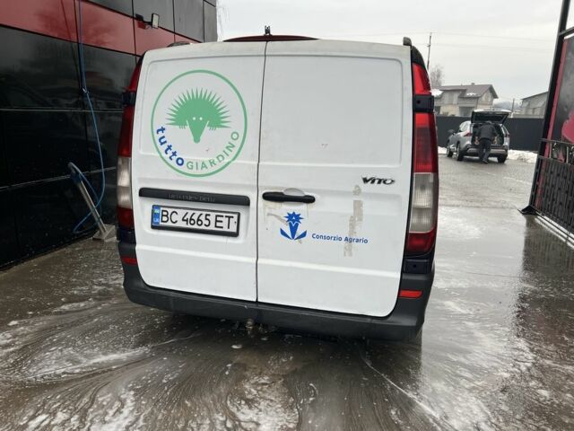 Синий Мерседес Вито, объемом двигателя 2.1 л и пробегом 500 тыс. км за 7000 $, фото 2 на Automoto.ua