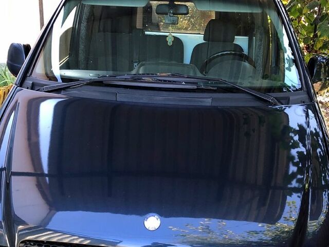 Синий Мерседес Вито, объемом двигателя 2.2 л и пробегом 0 тыс. км за 5000 $, фото 1 на Automoto.ua