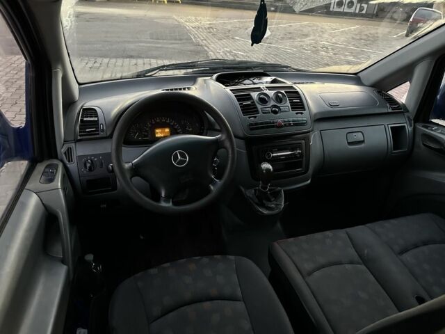 Синій Мерседес Віто, об'ємом двигуна 2.1 л та пробігом 258 тис. км за 6000 $, фото 6 на Automoto.ua