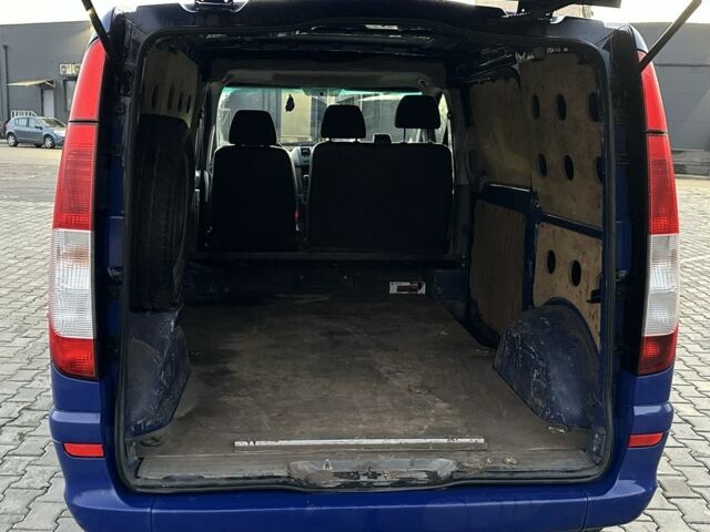 Синій Мерседес Віто, об'ємом двигуна 2.1 л та пробігом 258 тис. км за 6000 $, фото 5 на Automoto.ua