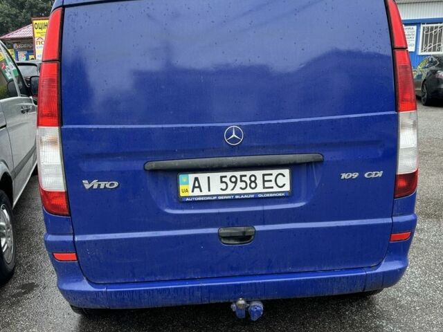 Синій Мерседес Віто, об'ємом двигуна 2.1 л та пробігом 255 тис. км за 5000 $, фото 1 на Automoto.ua