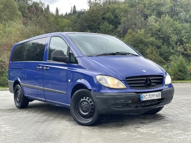 Синий Мерседес Вито, объемом двигателя 2.2 л и пробегом 300 тыс. км за 5800 $, фото 1 на Automoto.ua