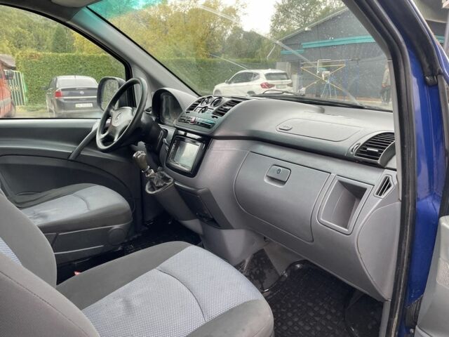 Синий Мерседес Вито, объемом двигателя 2.2 л и пробегом 300 тыс. км за 5800 $, фото 17 на Automoto.ua