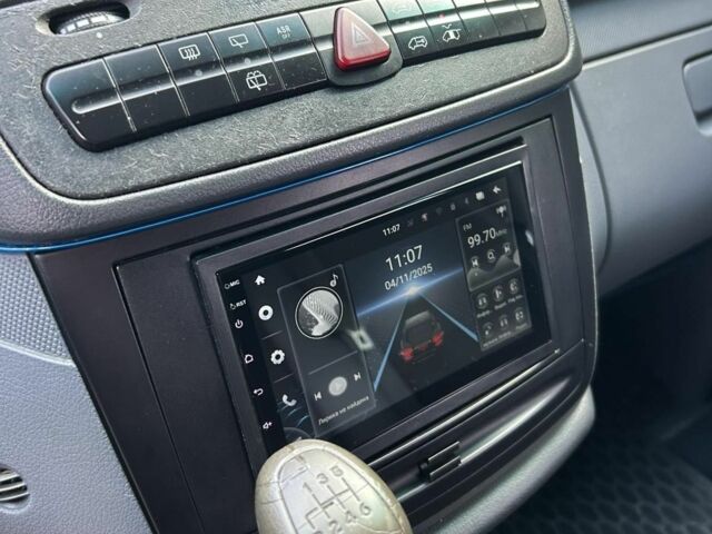 Синій Мерседес Віто, об'ємом двигуна 2.1 л та пробігом 297 тис. км за 12000 $, фото 6 на Automoto.ua