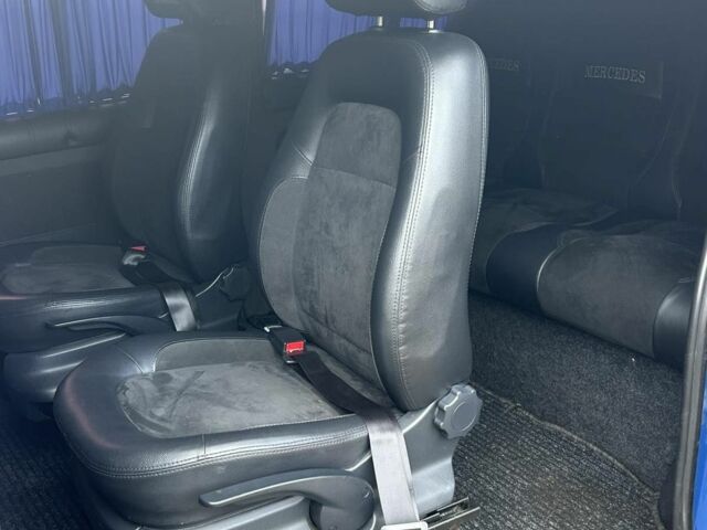 Синій Мерседес Віто, об'ємом двигуна 2.1 л та пробігом 297 тис. км за 12000 $, фото 5 на Automoto.ua