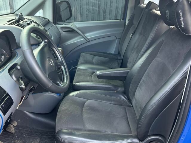 Синій Мерседес Віто, об'ємом двигуна 2.1 л та пробігом 297 тис. км за 12000 $, фото 4 на Automoto.ua