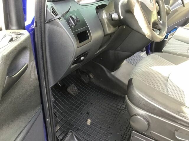 Мерседес Вито 2012 в Вышгороде на Automoto.ua Синий Мерседес Вито, объемом двигателя 2.1 л и пробегом 361 тыс. км за 10300 $, фото 17 на Automoto.ua