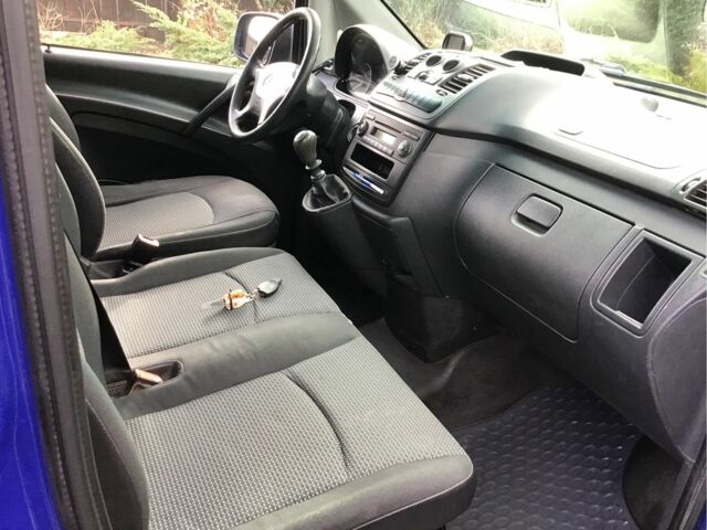 Мерседес Вито 2012 в Вышгороде на Automoto.ua Синий Мерседес Вито, объемом двигателя 2.1 л и пробегом 361 тыс. км за 10300 $, фото 5 на Automoto.ua