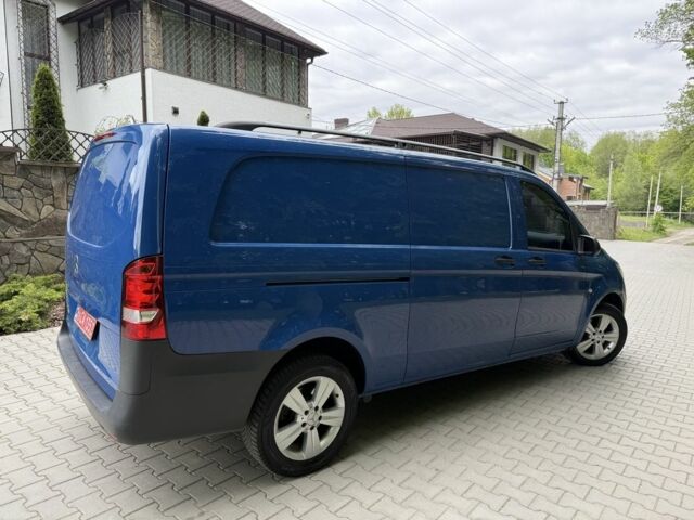 Синий Мерседес Вито, объемом двигателя 2.2 л и пробегом 370 тыс. км за 13900 $, фото 3 на Automoto.ua