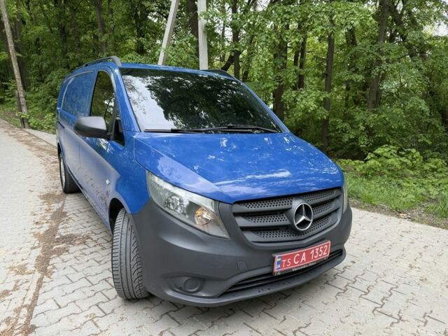 Синий Мерседес Вито, объемом двигателя 2.2 л и пробегом 370 тыс. км за 13900 $, фото 20 на Automoto.ua