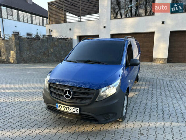 Синий Мерседес Вито, объемом двигателя 2.2 л и пробегом 195 тыс. км за 13700 $, фото 29 на Automoto.ua