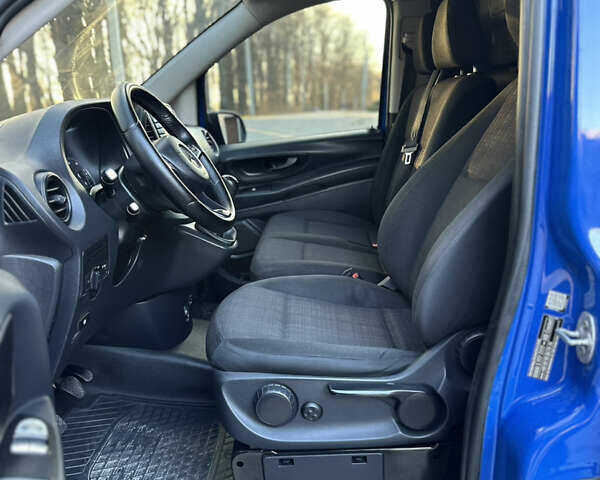 Синий Мерседес Вито, объемом двигателя 2.2 л и пробегом 195 тыс. км за 13700 $, фото 8 на Automoto.ua