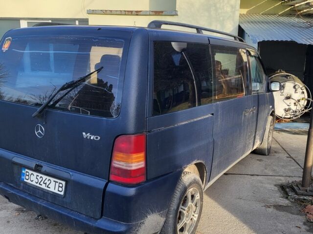 Синий Мерседес Вито, объемом двигателя 2 л и пробегом 300 тыс. км за 3200 $, фото 4 на Automoto.ua