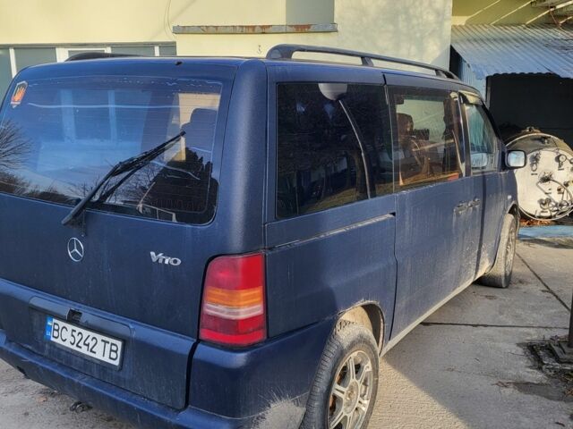 Синий Мерседес Вито, объемом двигателя 2 л и пробегом 300 тыс. км за 3200 $, фото 3 на Automoto.ua