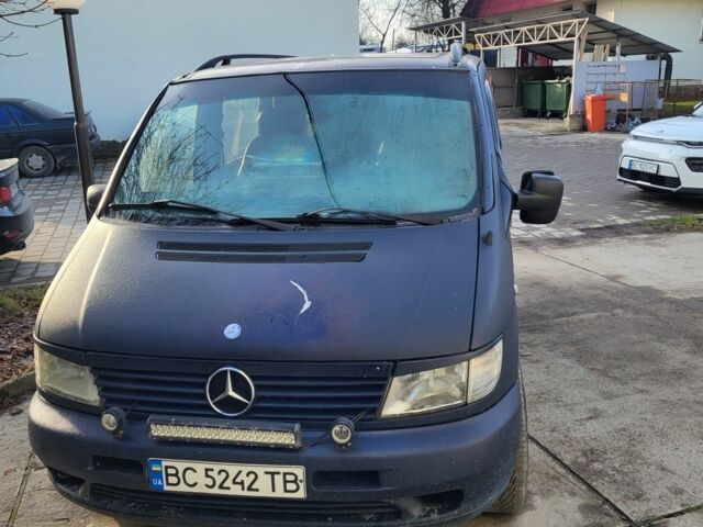 Синий Мерседес Вито, объемом двигателя 2 л и пробегом 300 тыс. км за 3200 $, фото 1 на Automoto.ua