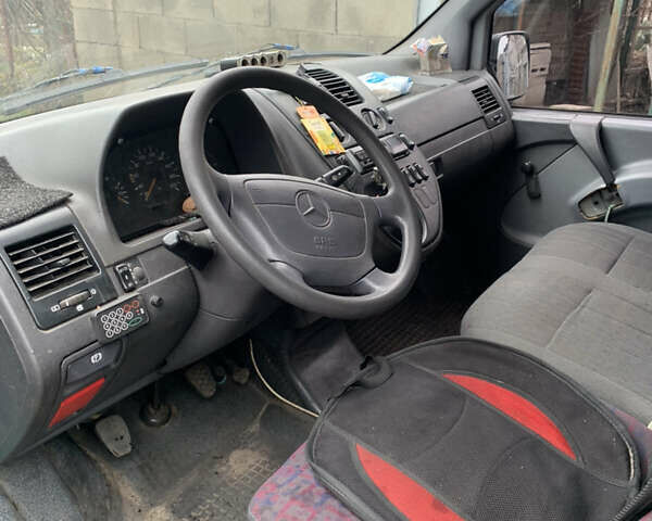 Синій Мерседес Віто, об'ємом двигуна 2.3 л та пробігом 470 тис. км за 2700 $, фото 6 на Automoto.ua