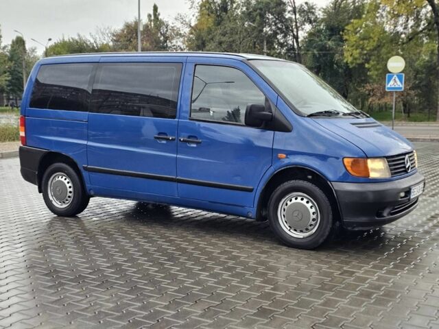 Синий Мерседес Вито, объемом двигателя 2.3 л и пробегом 500 тыс. км за 4500 $, фото 19 на Automoto.ua