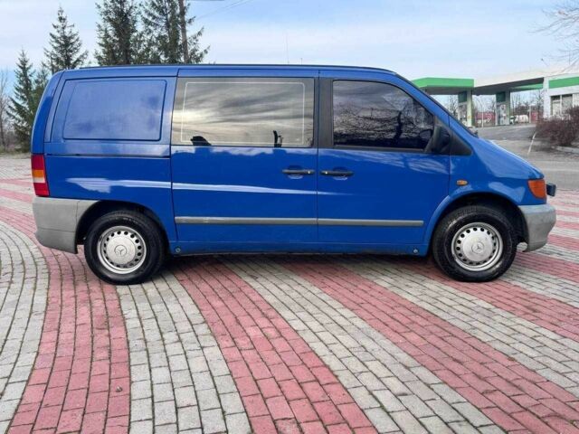 Синий Мерседес Вито, объемом двигателя 2.3 л и пробегом 302 тыс. км за 3999 $, фото 6 на Automoto.ua