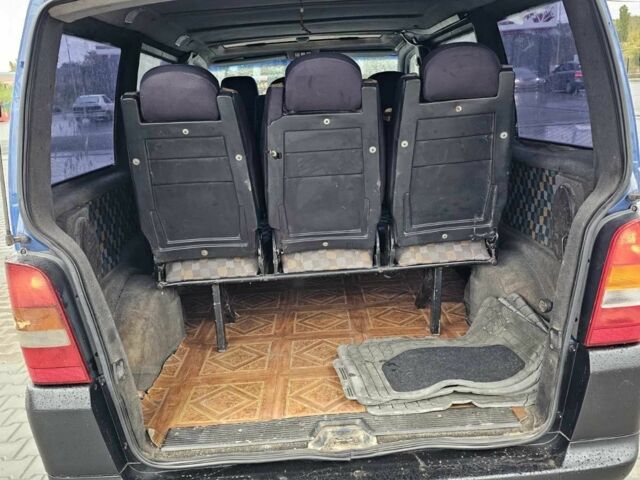 Синий Мерседес Вито, объемом двигателя 2.3 л и пробегом 500 тыс. км за 4500 $, фото 6 на Automoto.ua