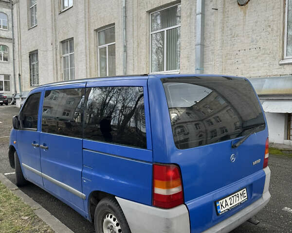 Синий Мерседес Вито, объемом двигателя 2.3 л и пробегом 330 тыс. км за 5000 $, фото 2 на Automoto.ua