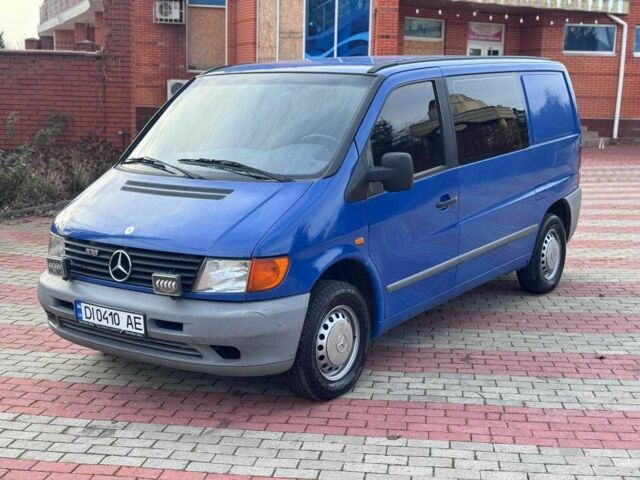 Синий Мерседес Вито, объемом двигателя 2.3 л и пробегом 302 тыс. км за 3999 $, фото 3 на Automoto.ua