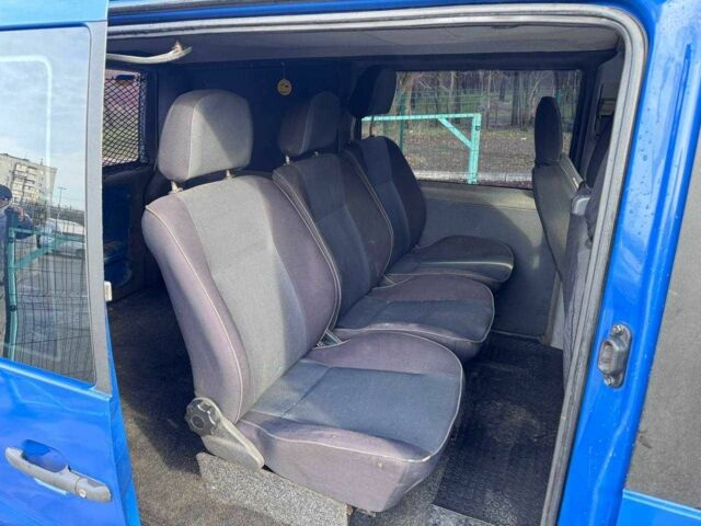 Синий Мерседес Вито, объемом двигателя 2.3 л и пробегом 302 тыс. км за 3999 $, фото 14 на Automoto.ua