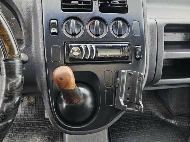 Синий Мерседес Вито, объемом двигателя 2.3 л и пробегом 500 тыс. км за 4500 $, фото 14 на Automoto.ua