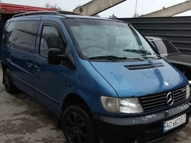 Синий Мерседес Вито, объемом двигателя 2.2 л и пробегом 580 тыс. км за 3000 $, фото 5 на Automoto.ua