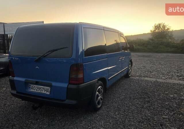 Синий Мерседес Вито, объемом двигателя 2.15 л и пробегом 258 тыс. км за 3550 $, фото 1 на Automoto.ua