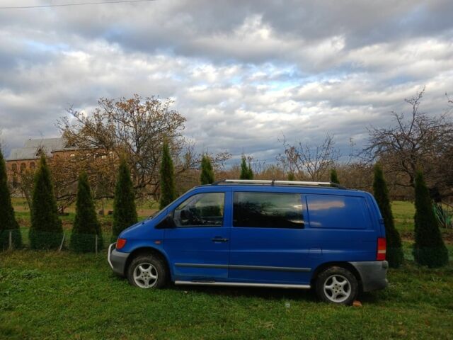 Синий Мерседес Вито, объемом двигателя 2.3 л и пробегом 300 тыс. км за 2200 $, фото 4 на Automoto.ua