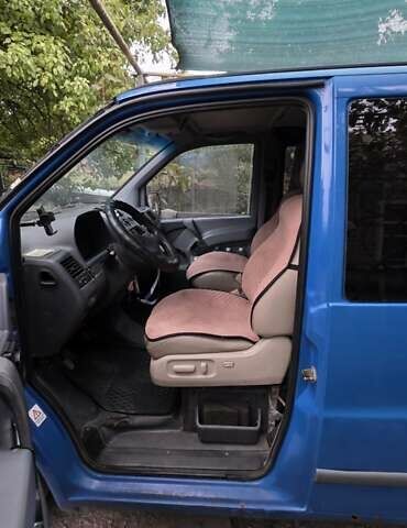 Мерседес Вито 1999 в Пятихатках на Automoto.ua Синий Мерседес Вито, объемом двигателя 2.15 л и пробегом 330 тыс. км за 3500 $, фото 8 на Automoto.ua