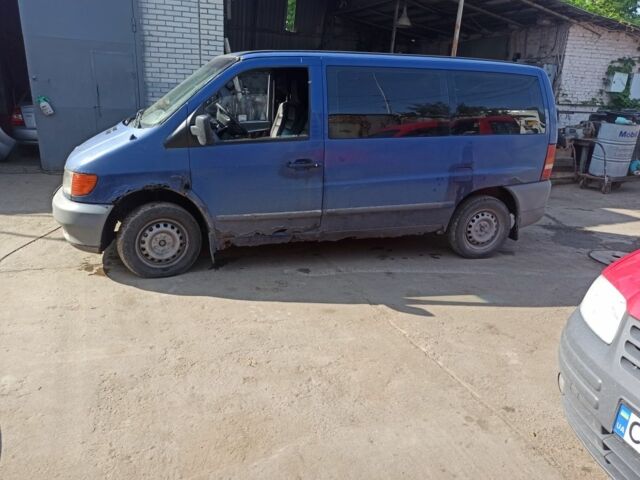 Синий Мерседес Вито, объемом двигателя 0 л и пробегом 198 тыс. км за 1999 $, фото 4 на Automoto.ua