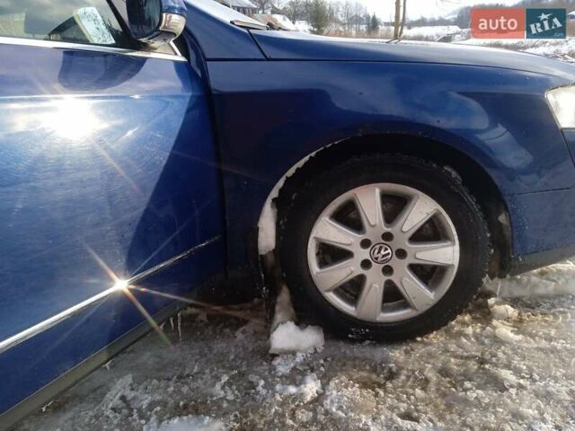 Синій Мерседес Віто, об'ємом двигуна 2.2 л та пробігом 245 тис. км за 4500 $, фото 64 на Automoto.ua