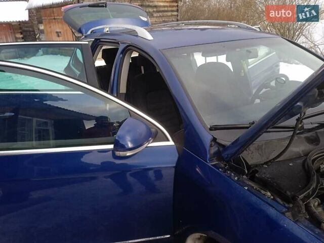 Синій Мерседес Віто, об'ємом двигуна 2.2 л та пробігом 245 тис. км за 4500 $, фото 61 на Automoto.ua