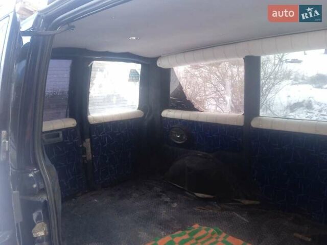 Синій Мерседес Віто, об'ємом двигуна 2.2 л та пробігом 245 тис. км за 4500 $, фото 28 на Automoto.ua