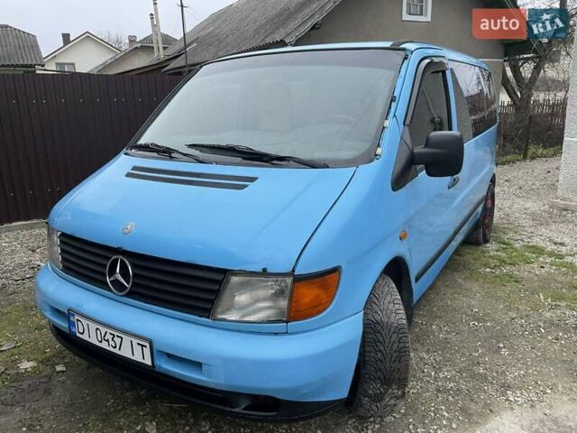 Синий Мерседес Вито, объемом двигателя 2.15 л и пробегом 318 тыс. км за 4900 $, фото 1 на Automoto.ua