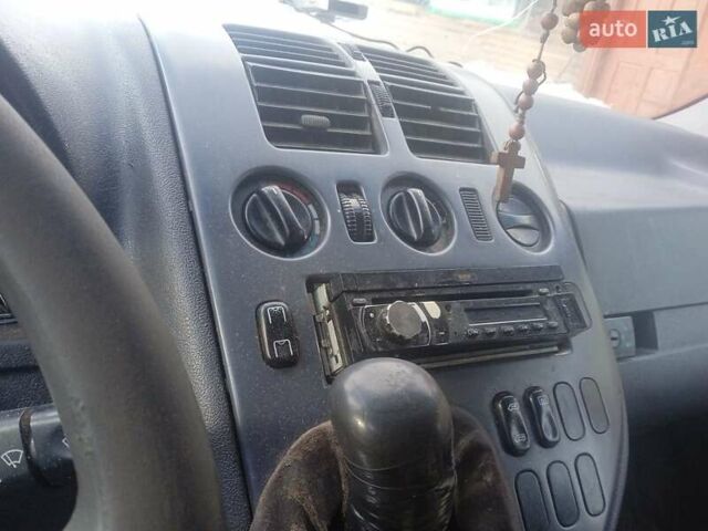 Синій Мерседес Віто, об'ємом двигуна 2.2 л та пробігом 245 тис. км за 4500 $, фото 27 на Automoto.ua