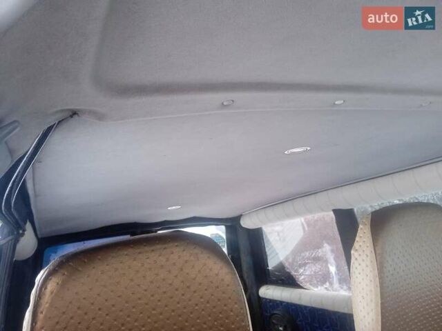 Синій Мерседес Віто, об'ємом двигуна 2.2 л та пробігом 245 тис. км за 4500 $, фото 30 на Automoto.ua