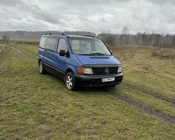 Синий Мерседес Вито, объемом двигателя 2.1 л и пробегом 400 тыс. км за 2000 $, фото 7 на Automoto.ua