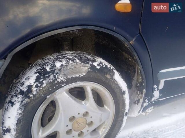 Синій Мерседес Віто, об'ємом двигуна 2.2 л та пробігом 245 тис. км за 4500 $, фото 40 на Automoto.ua