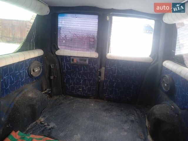 Синій Мерседес Віто, об'ємом двигуна 2.2 л та пробігом 245 тис. км за 4500 $, фото 32 на Automoto.ua