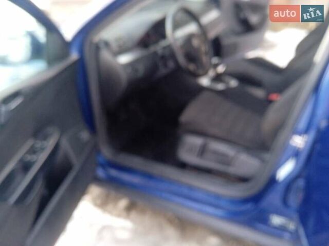 Синій Мерседес Віто, об'ємом двигуна 2.2 л та пробігом 245 тис. км за 4500 $, фото 68 на Automoto.ua