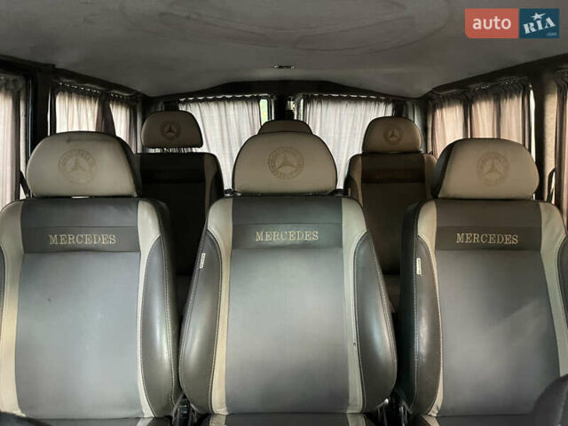 Синій Мерседес Віто, об'ємом двигуна 2.15 л та пробігом 320 тис. км за 3950 $, фото 22 на Automoto.ua