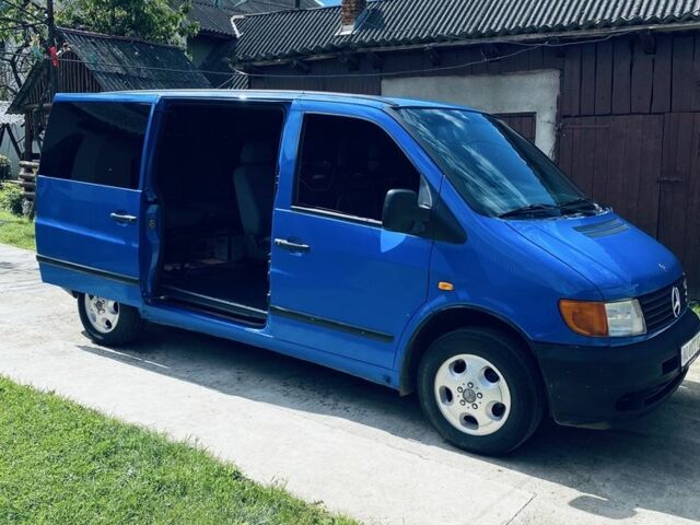Синий Мерседес Вито, объемом двигателя 2.1 л и пробегом 380 тыс. км за 4900 $, фото 4 на Automoto.ua